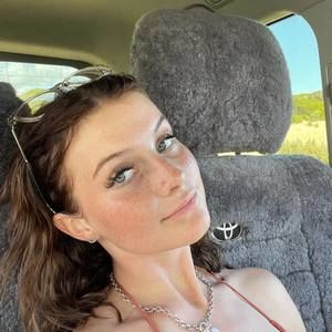 Meet your Posher, Annika